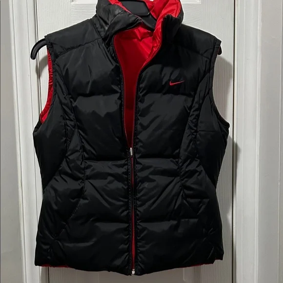 Nike Red /Black Reversible DownPuffer Vest - Picture 6 of 8